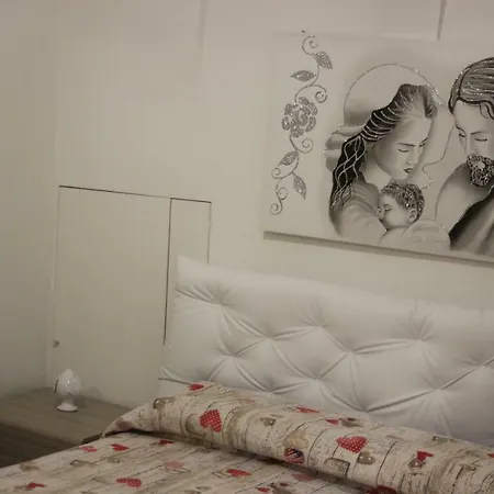 Lucy Sweet Apartment